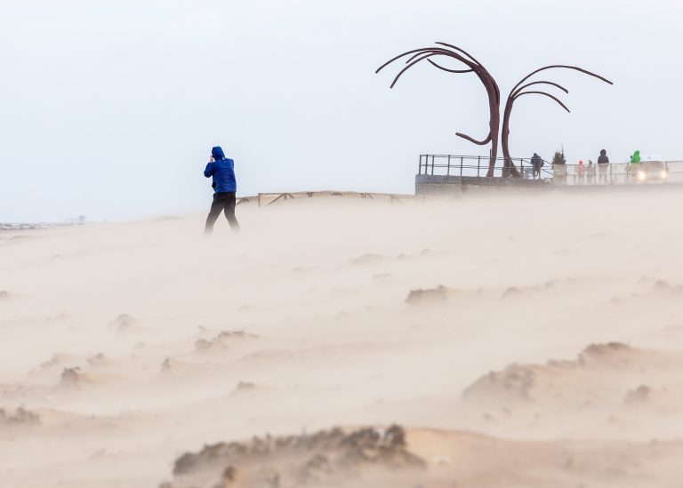 glenn vanderbeke, landschapsfotografie, landschapsfotograaf, foto uitstap, foto dagtrip, fotografische dagtrip, west-vlaamse fotografen, west-vlaamse fotograaf, Foto uitstap, dag aan zee, storm aan zee, storm Eleanor, Oostende, storm Eleanor Oostende, Kliffen op strand, kliffen oostende